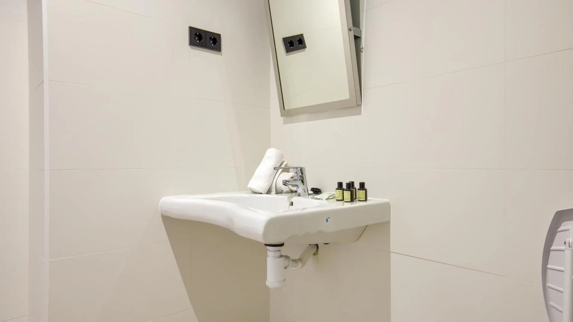 Dobo Madrid Nuria Apartment